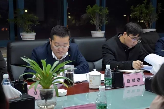 金开星空体育在线官网星空体育在线官网首页_星空体育（中国）_星空体育（中国）
党委召开2016年度领导班子民主生活会