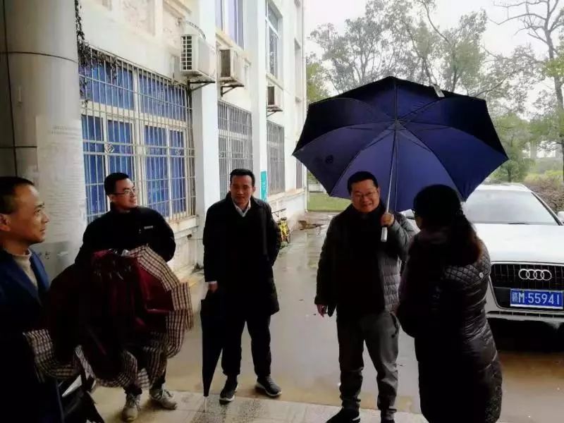金开星空体育在线官网星空体育在线官网首页_星空体育（中国）_星空体育（中国）
董事长胡顺明前往洪城警苑检查指导文明城市创建