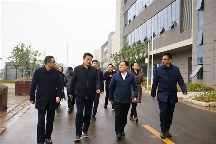 管委会主任于立山调研星空体育在线官网星空体育在线官网首页_星空体育（中国）_星空体育（中国）
儒乐湖新城重大重点项目建设
