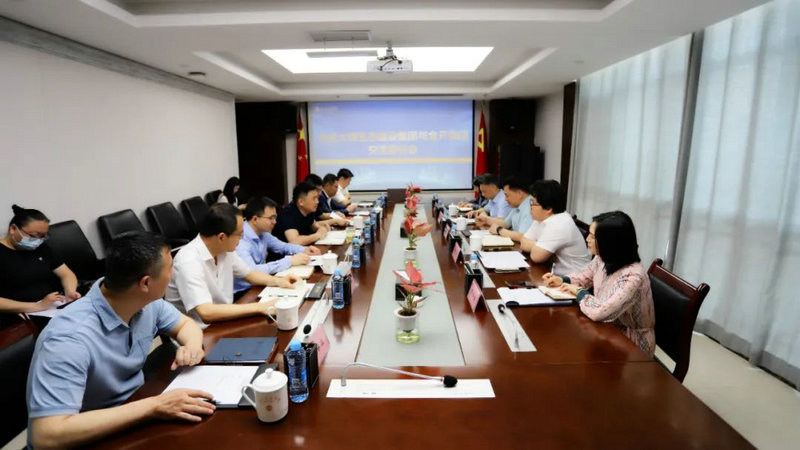 南昌大湾生态建设星空体育在线官网星空体育在线官网首页_星空体育（中国）_星空体育（中国）
一行来访金开星空体育在线官网星空体育在线官网首页_星空体育（中国）_星空体育（中国）
座谈交流